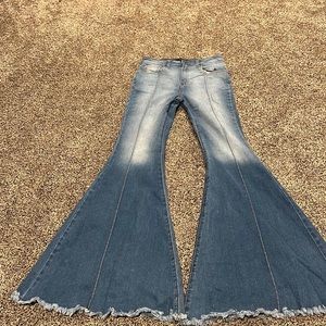 Lucky & Blessed High-Rise Flare. Size:2